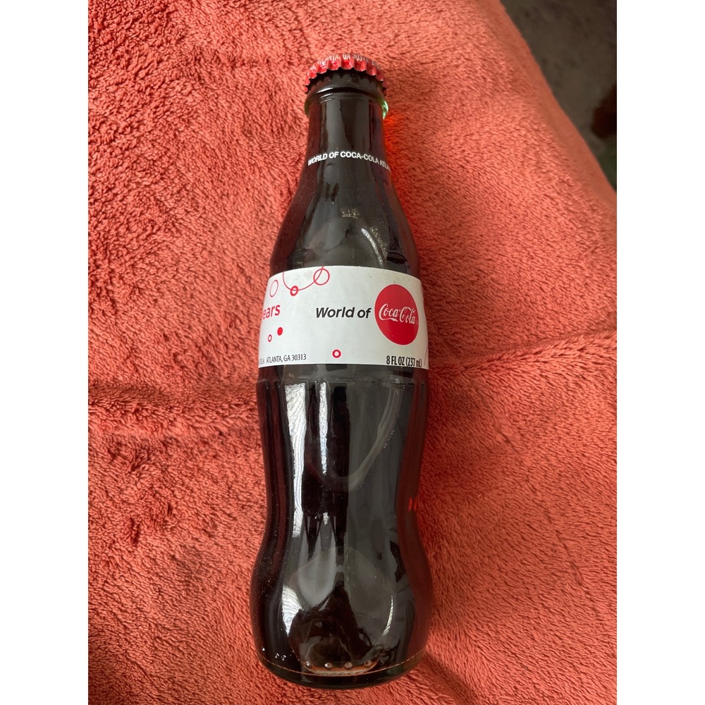 Coca Cola World of Coca Cola 8 FL OZ Glass Bottle‎ Collectible Drink